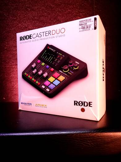 RODE RODECaster Duo Integrated Audio Production Studio - White